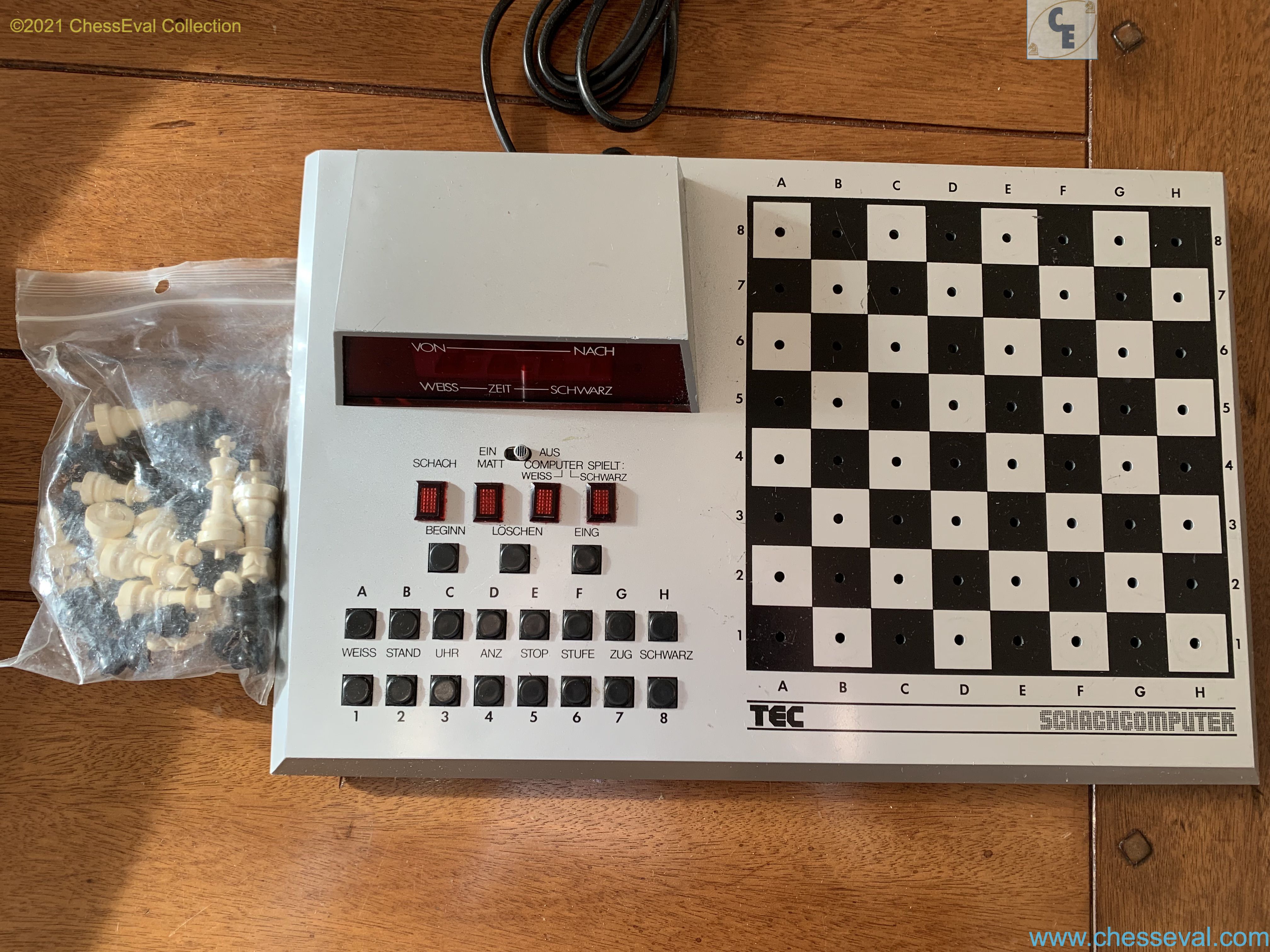 TEC Schachcomputer (1981) — TEC-02.jpg