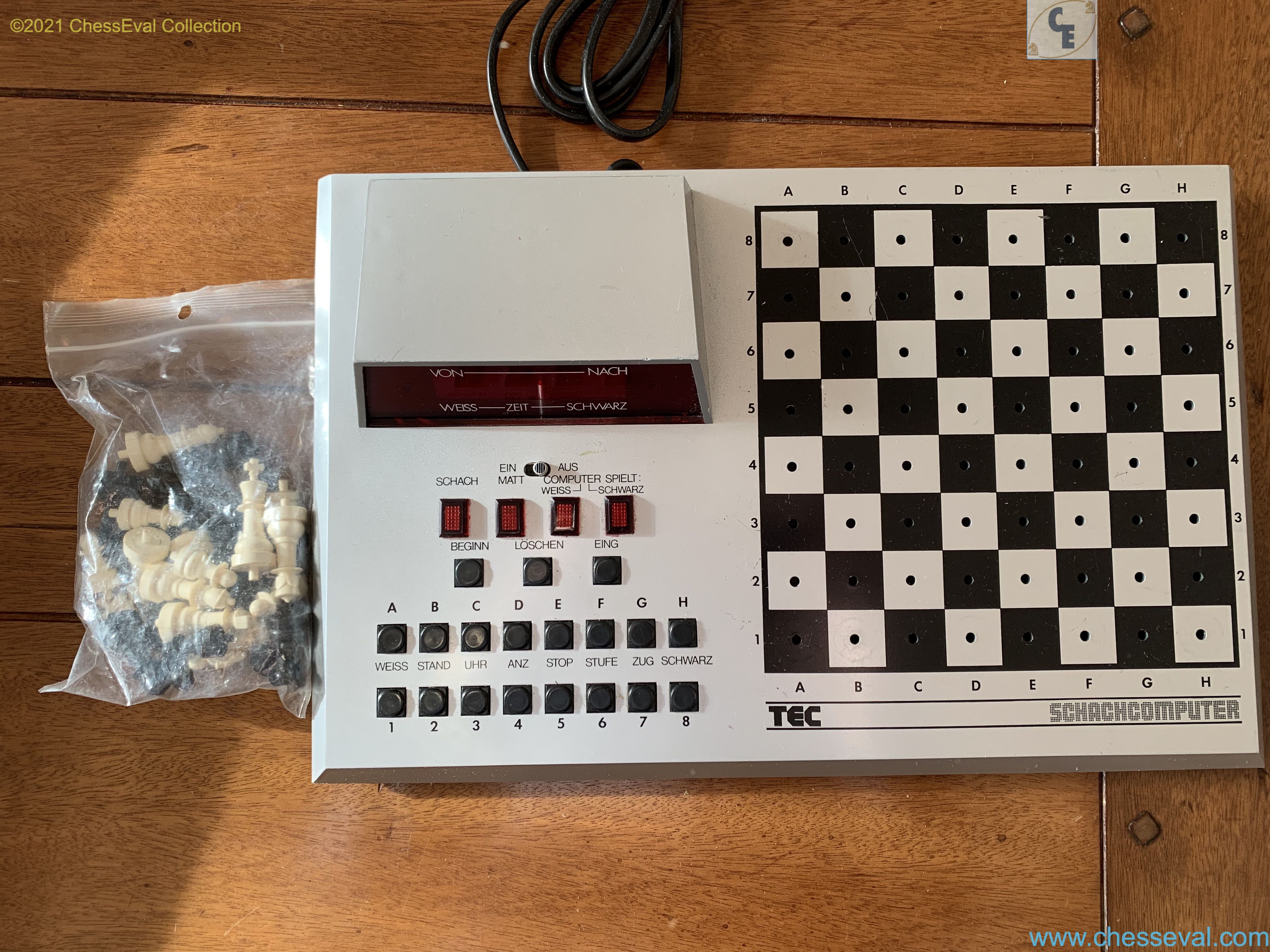 TEC Schachcomputer (1981) — TEC-01.jpg