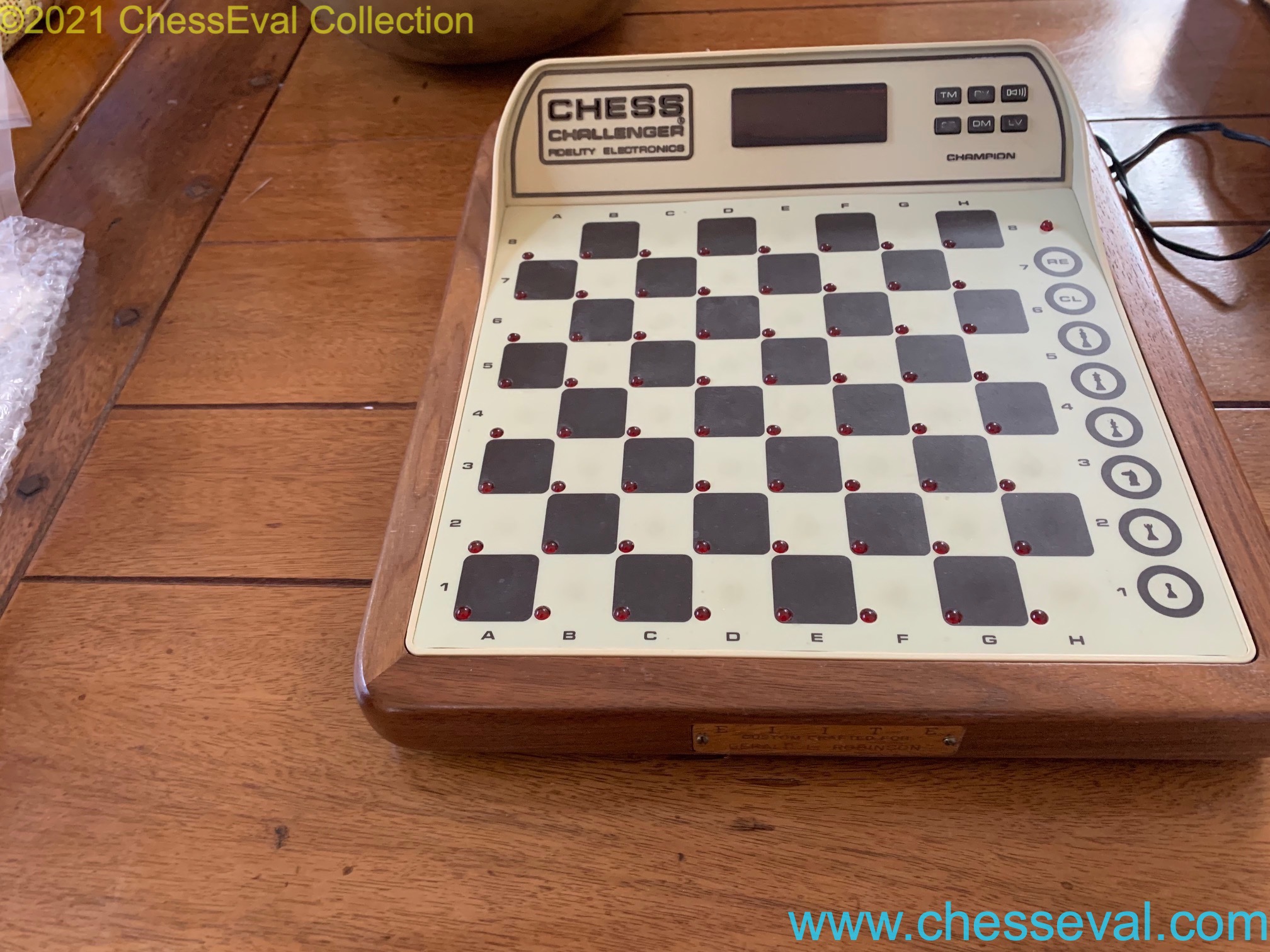 The serial 094 Elite Champion specimen, showing the board and control panel.