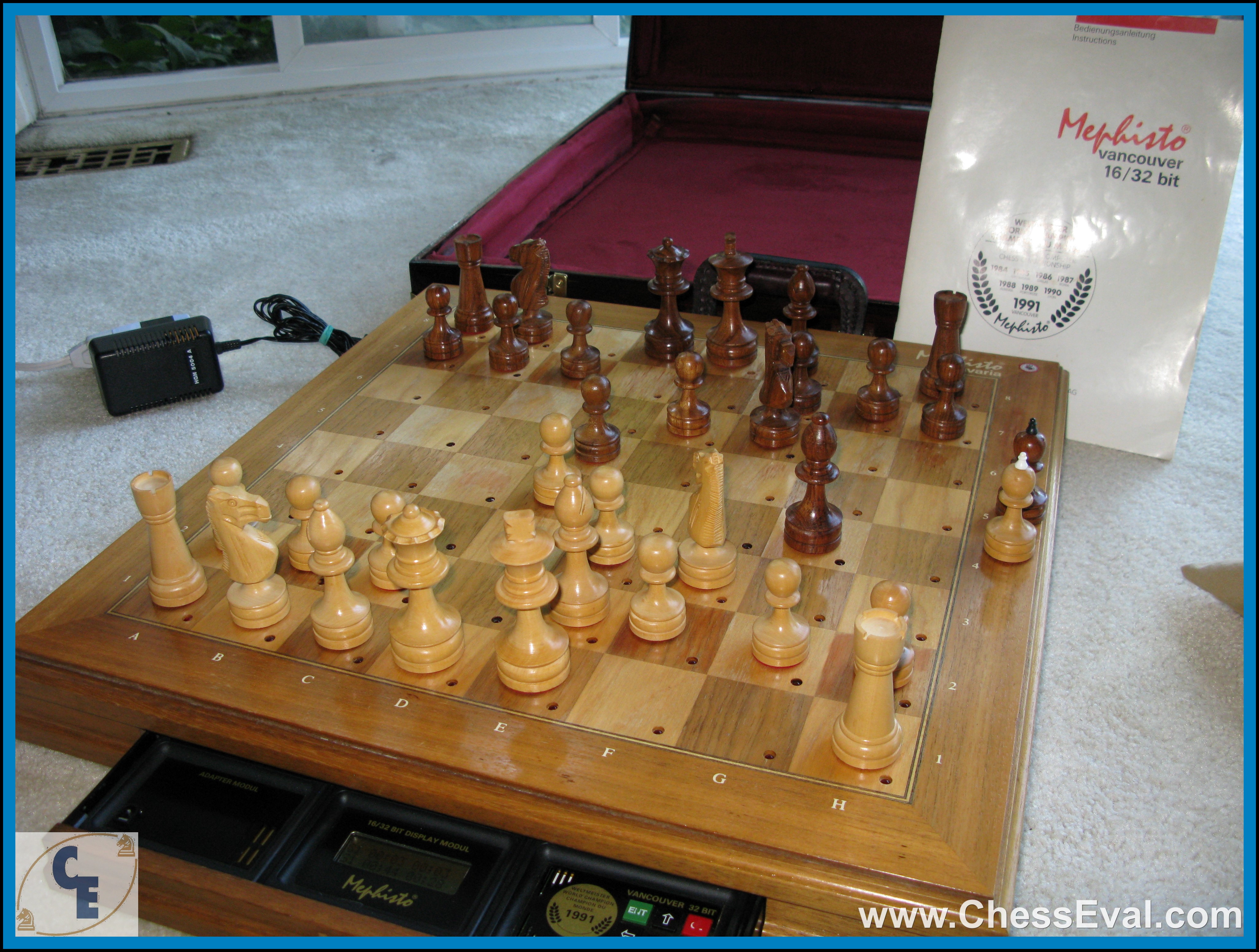 Bavaria board with a Vancouver 32-bit module and the Vancouver 16/32-bit manual.