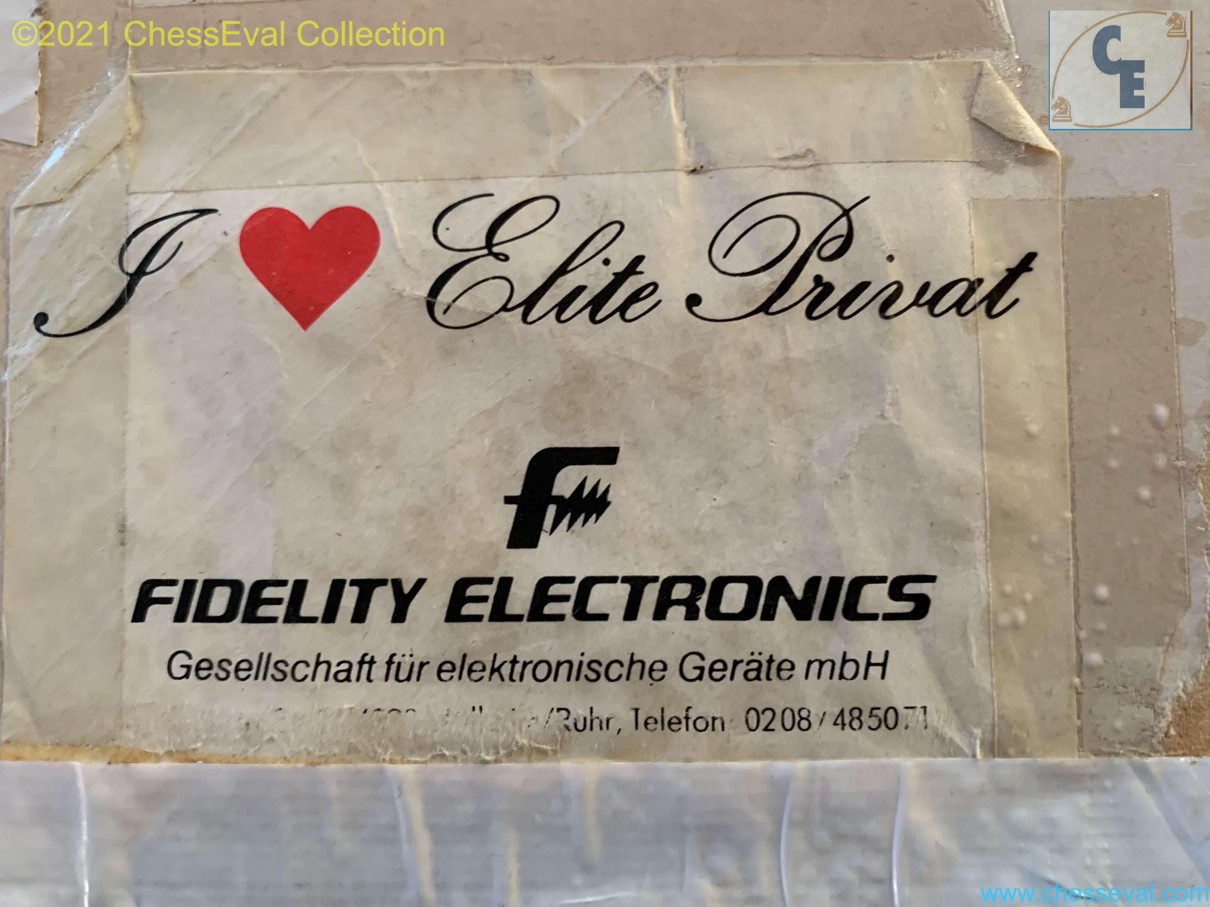 Elite Privat branding on the packaging.