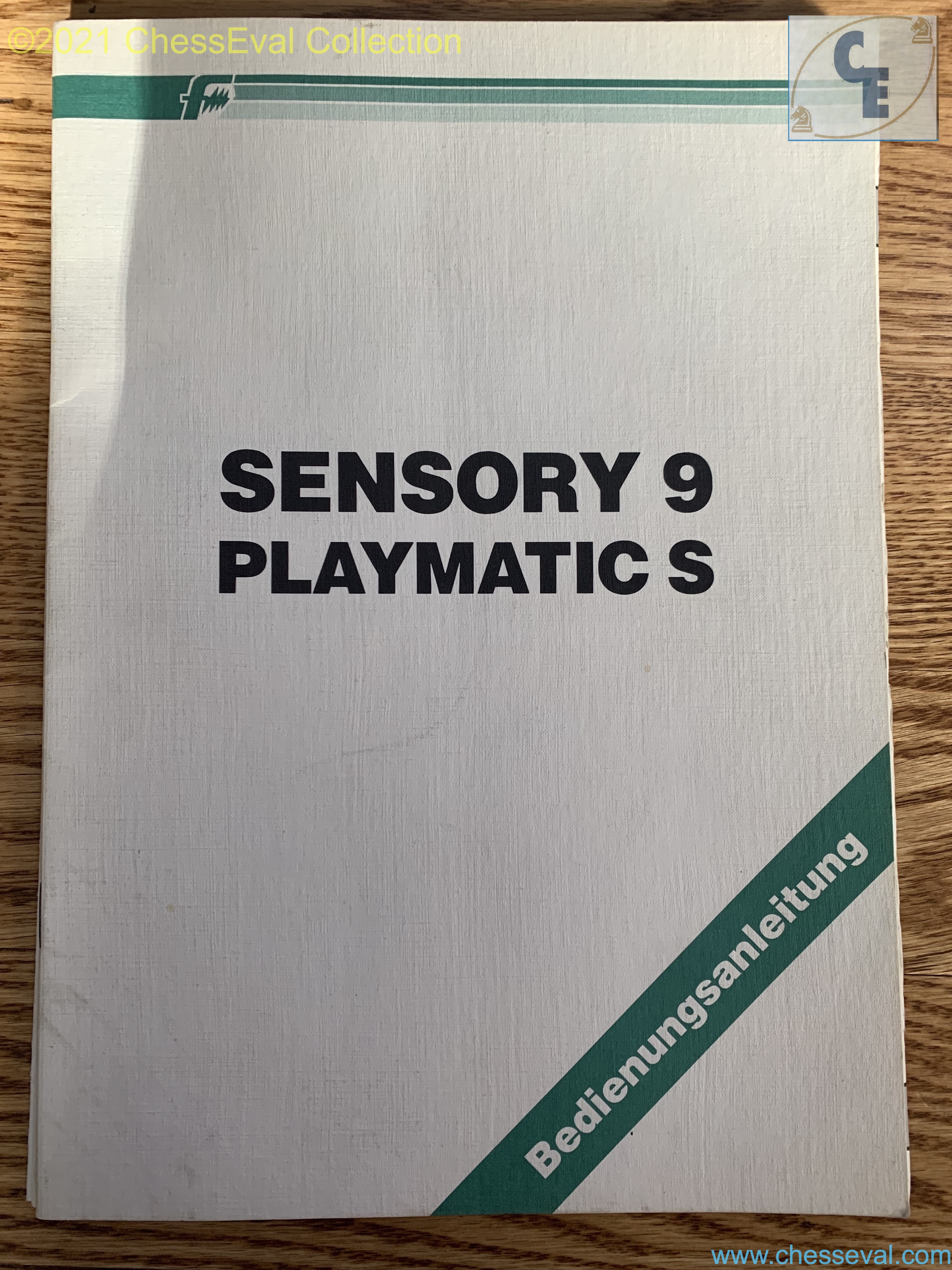 Fidelity Sensory Chess Challenger 9 with wood case (1982) U-RARE — FidelityCSC9-0007.jpg