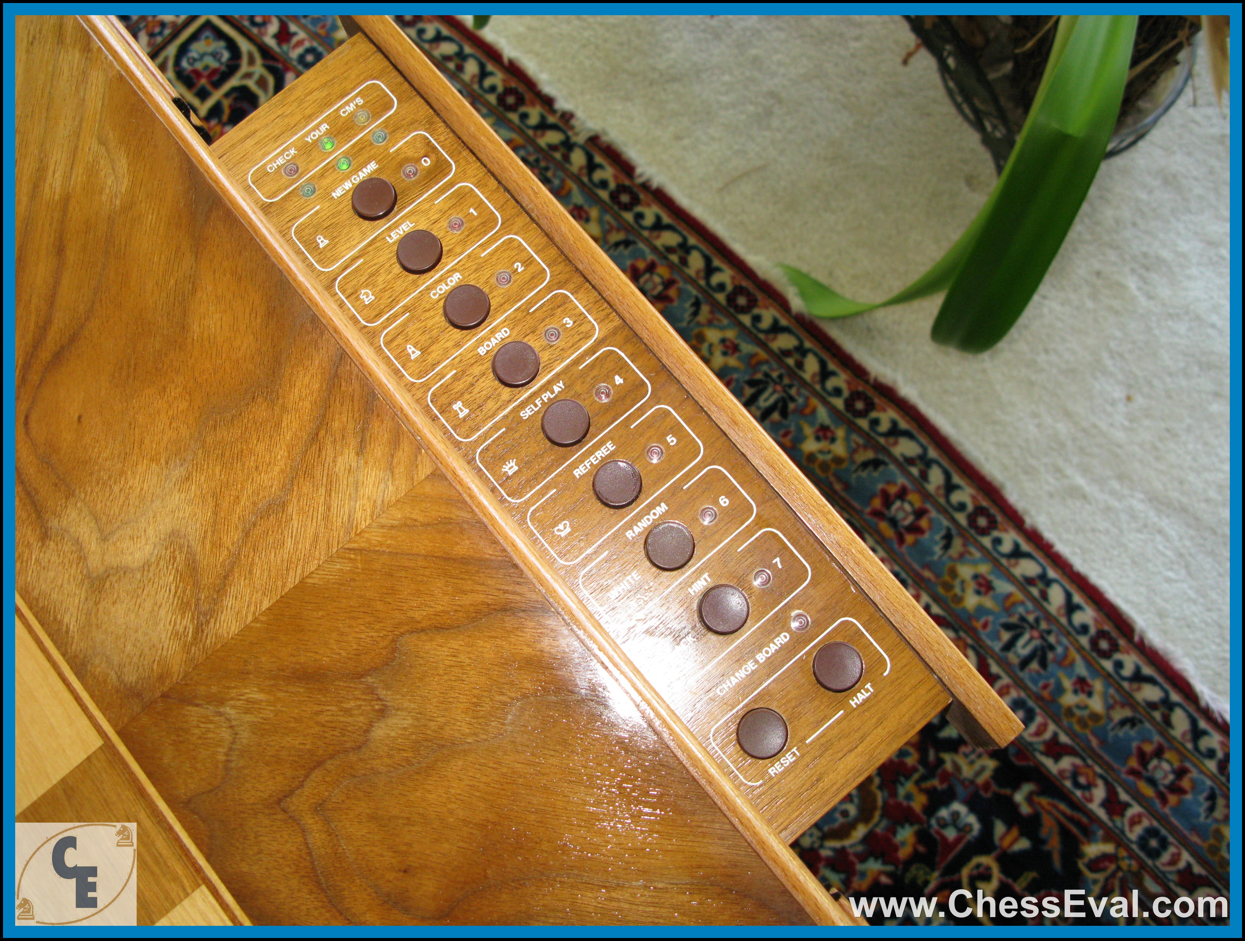 VEB ChessMaster Table G-5005.500 (1984) X-RARE — 001IMG_8587.jpeg